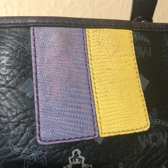 MCM Lion Princess Tote - Picture 6 of 12